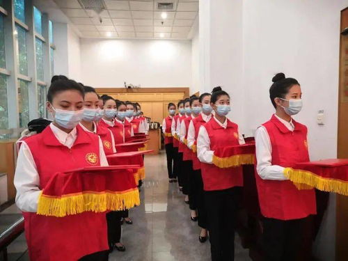 福建經(jīng)濟(jì)學(xué)校禮儀志愿者助力福建省志愿服務(wù)工作推進(jìn)會(huì)